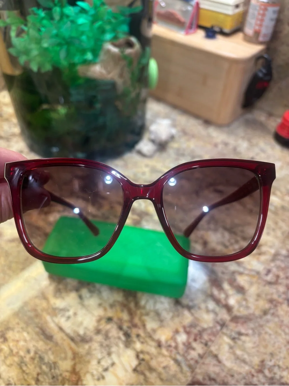 Love Maschimo  Red Women's Fashion Cat-Eye Sunglasses